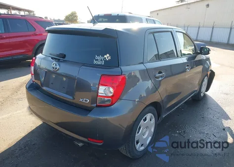 2014 Scion Xd из США, поврежденный, VIN JTKKUPB40E1041017